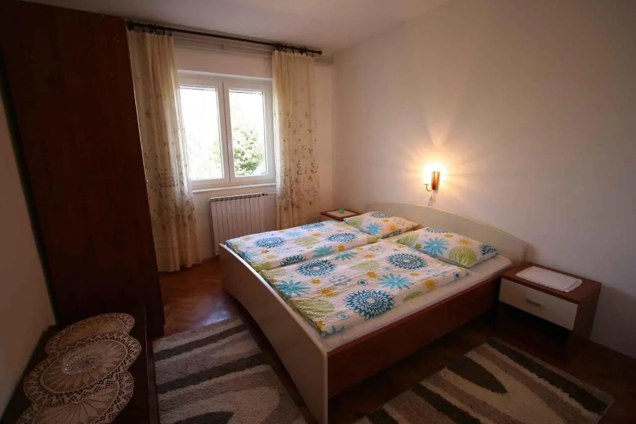 Apartment In Silo/Insel Krk 14533